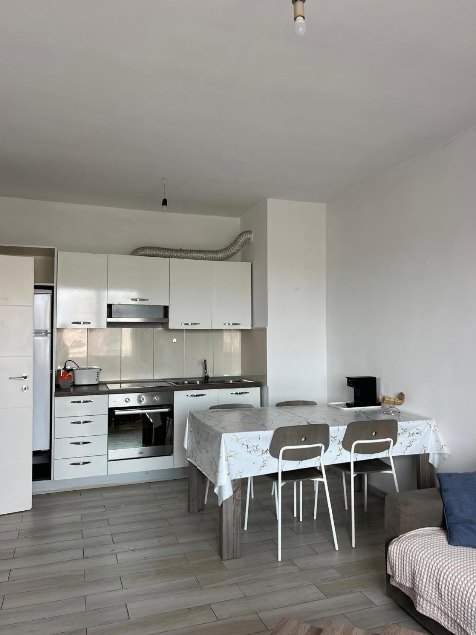 Parid * Durrës